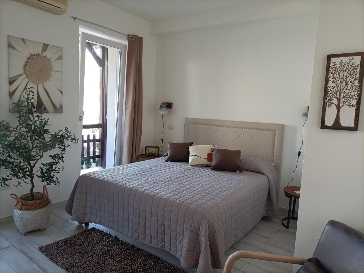 Amelia Apts & Casa de hóspedes Alghero