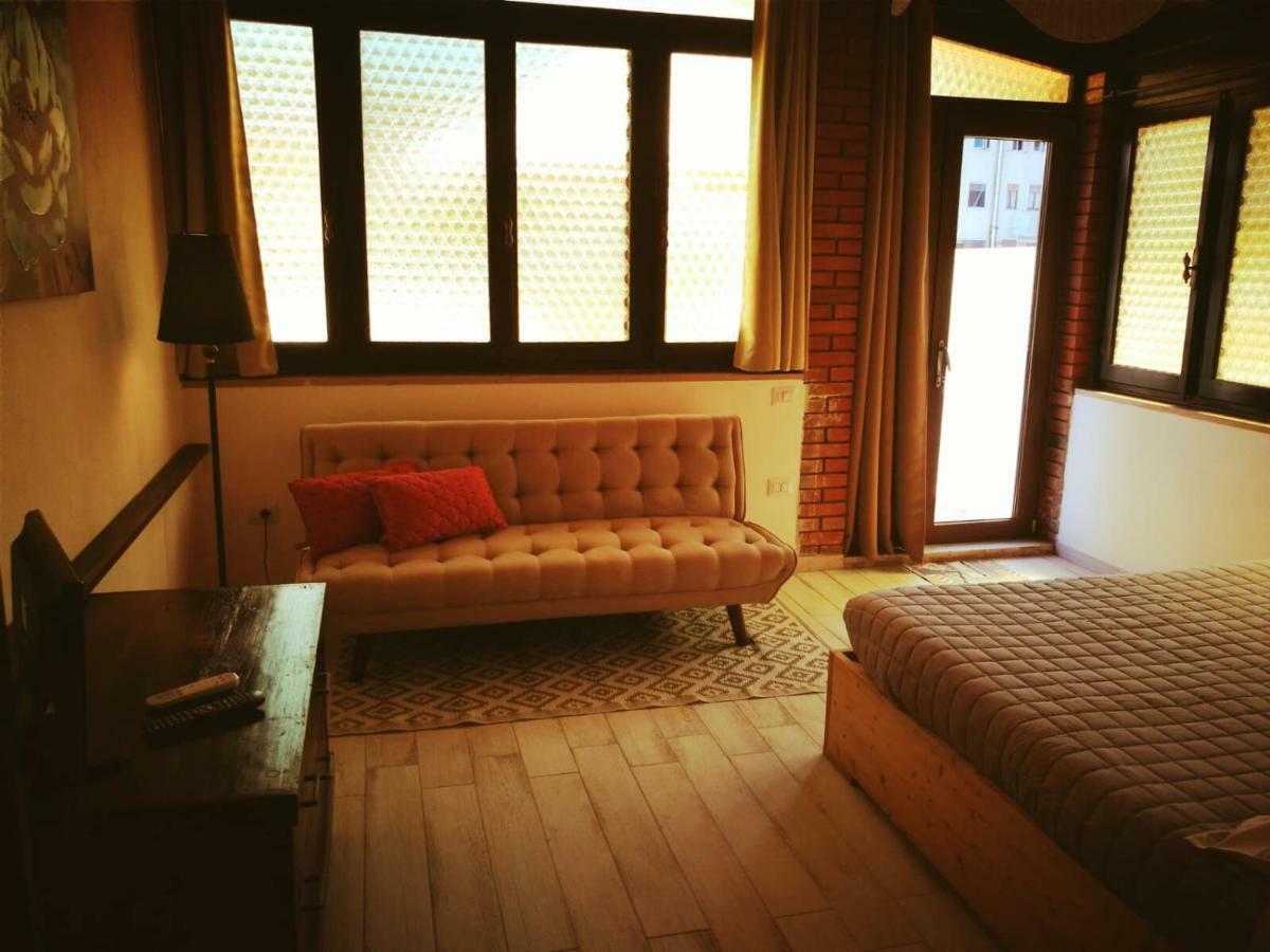 Guest house Amelia Apts &